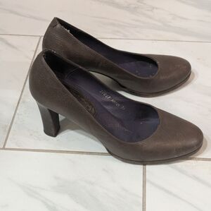 Boden Brown Leather Heels | 3” Stacked Heel | Classic Style - 38 / 7M